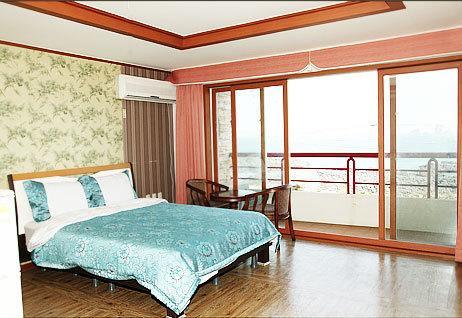 Seaside House Pension Seogwipo Cameră foto