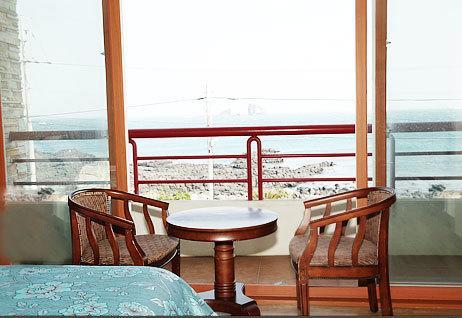 Seaside House Pension Seogwipo Cameră foto