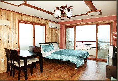 Seaside House Pension Seogwipo Cameră foto
